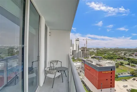 185 SW 7th Street Miami FL 33130
