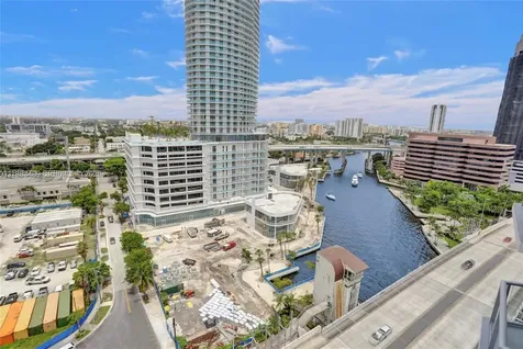 185 SW 7th Street Miami FL 33130
