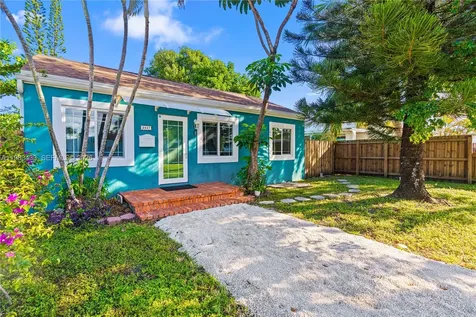 2447 Wilson Street Hollywood FL 33020