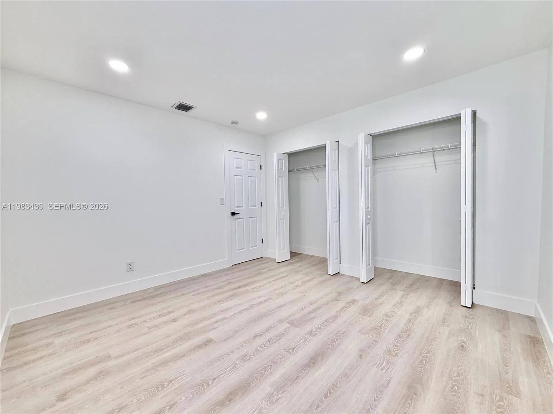 404 Sandtree Drive Palm Beach Gardens FL 33403