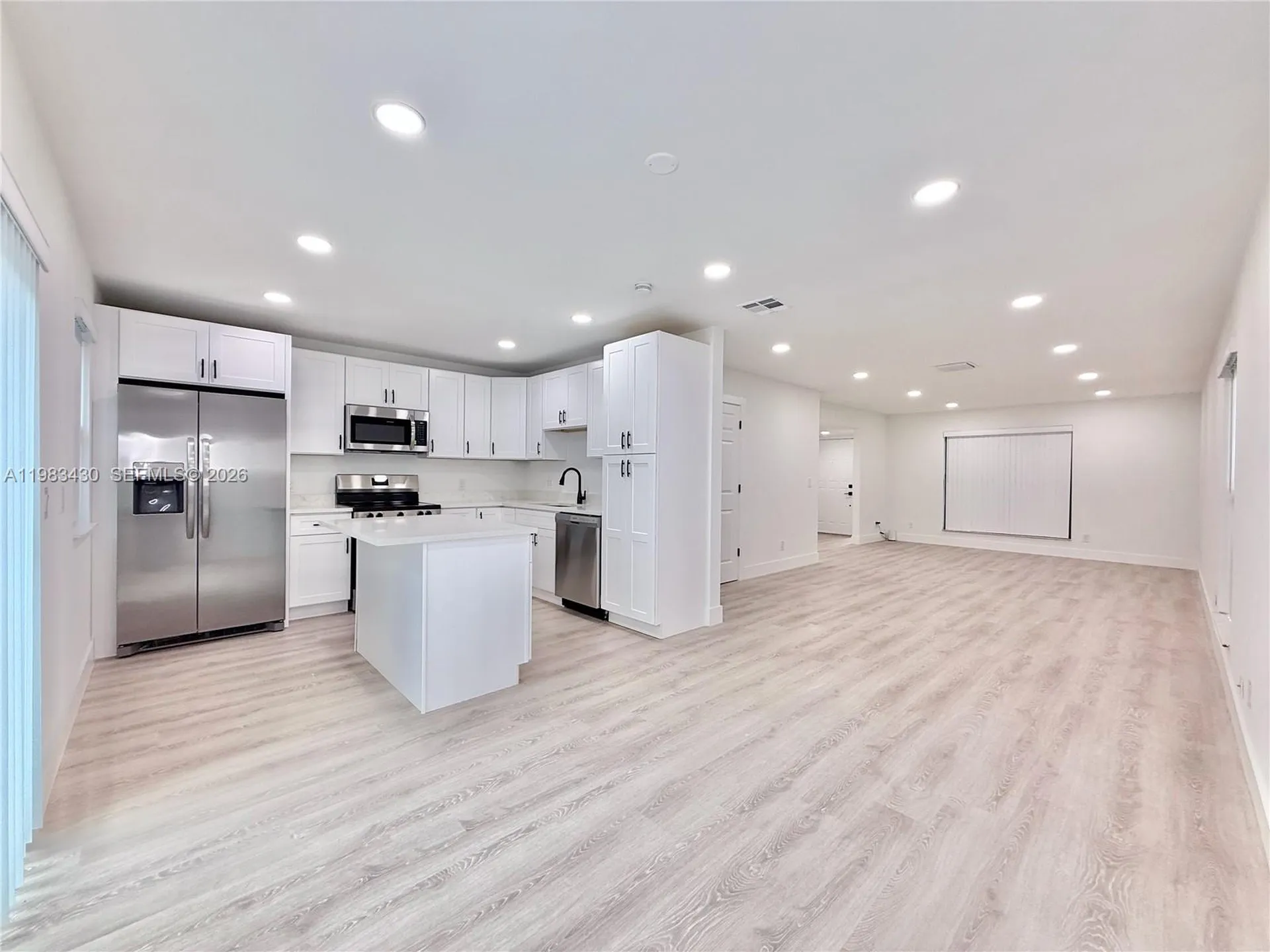 404 Sandtree Drive Palm Beach Gardens FL 33403