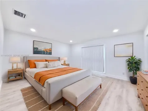 404 Sandtree Drive Palm Beach Gardens FL 33403