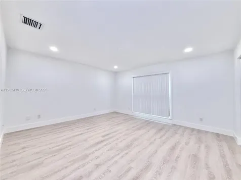 404 Sandtree Drive Palm Beach Gardens FL 33403