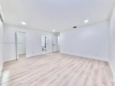404 Sandtree Drive Palm Beach Gardens FL 33403