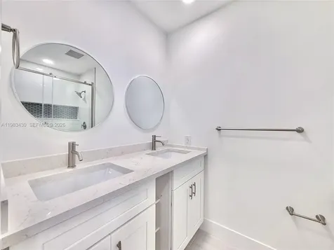 404 Sandtree Drive Palm Beach Gardens FL 33403