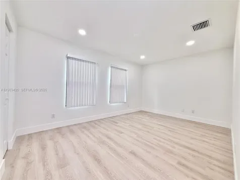 404 Sandtree Drive Palm Beach Gardens FL 33403