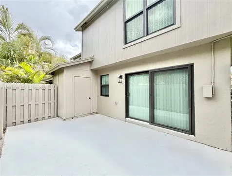 404 Sandtree Drive Palm Beach Gardens FL 33403