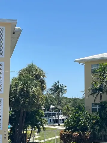 322 N Federal Highway Deerfield Beach FL 33441