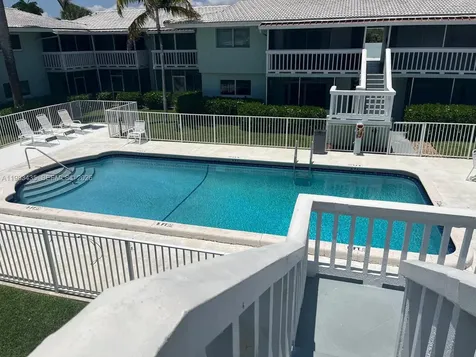 322 N Federal Highway Deerfield Beach FL 33441
