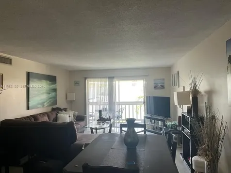 322 N Federal Highway Deerfield Beach FL 33441