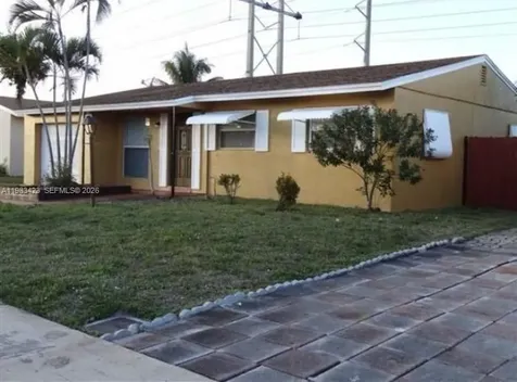 7371 SW 1st Street Margate FL 33068