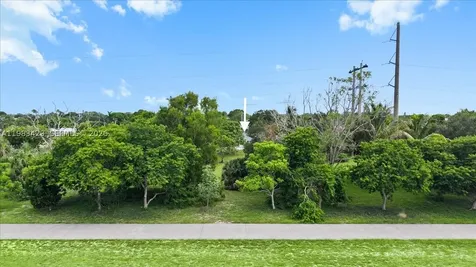 7371 SW 1st Street Margate FL 33068