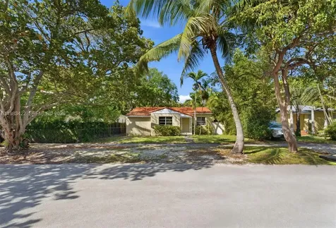 2235 Overbrook Street Miami FL 33133