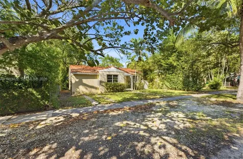 2235 Overbrook Street Miami FL 33133