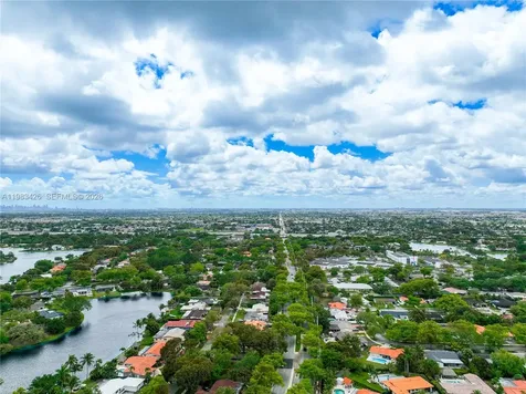 6610 E Miami Lakes Drive Miami Lakes FL 33014