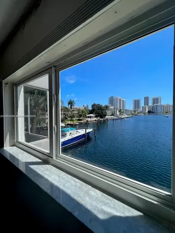 462 Golden Isles Drive Hallandale Beach FL 33009