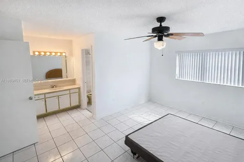 1630 W 46th Street Hialeah FL 33012