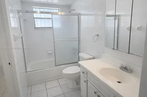 1630 W 46th Street Hialeah FL 33012