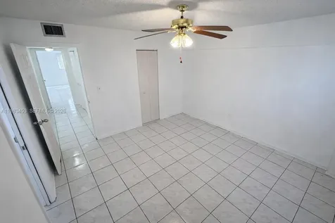 1630 W 46th Street Hialeah FL 33012