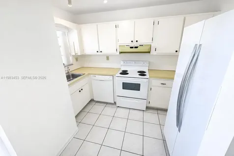 1630 W 46th Street Hialeah FL 33012