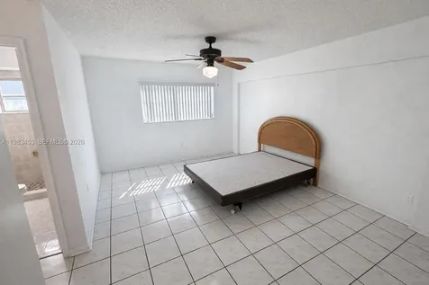 1630 W 46th Street Hialeah FL 33012