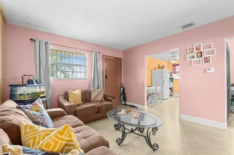 20 W 37th Street Hialeah FL 33012