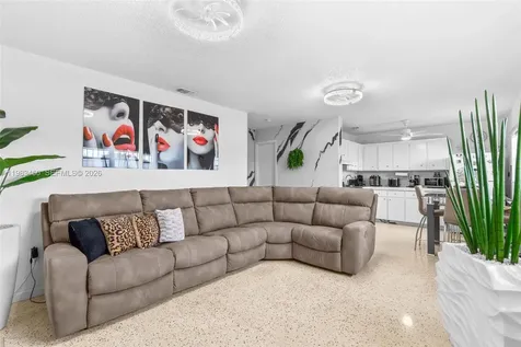 20 W 37th Street Hialeah FL 33012