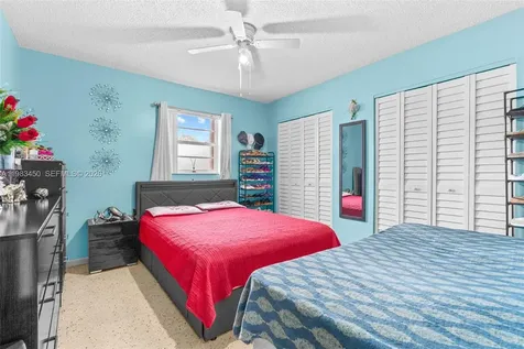 20 W 37th Street Hialeah FL 33012