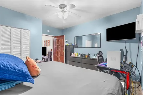 20 W 37th Street Hialeah FL 33012