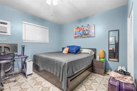 20 W 37th Street Hialeah FL 33012