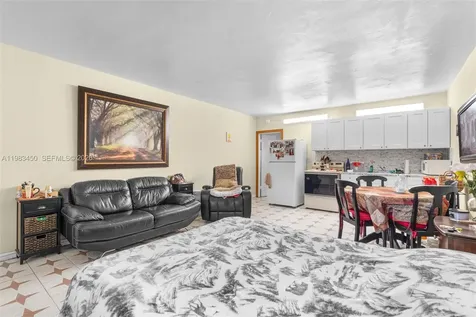 20 W 37th Street Hialeah FL 33012