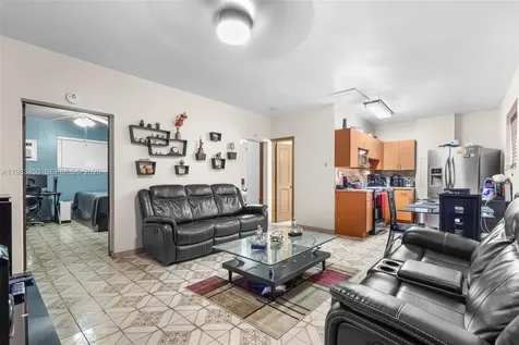 20 W 37th Street Hialeah FL 33012