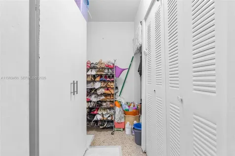20 W 37th Street Hialeah FL 33012