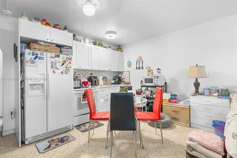 20 W 37th Street Hialeah FL 33012