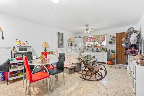 20 W 37th Street Hialeah FL 33012