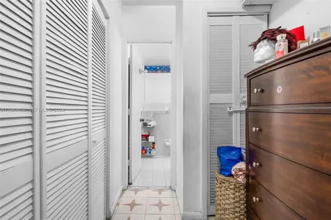 20 W 37th Street Hialeah FL 33012