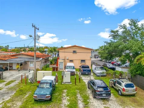 20 W 37th Street Hialeah FL 33012