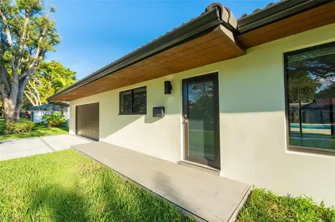 14515 Mahogany Court Miami Lakes FL 33014