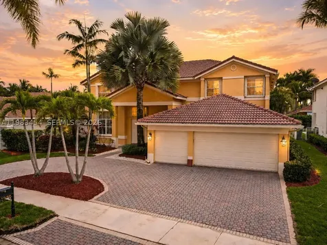 1646 Victoria Pointe Lane Weston FL 33327