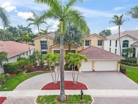 1646 Victoria Pointe Lane Weston FL 33327