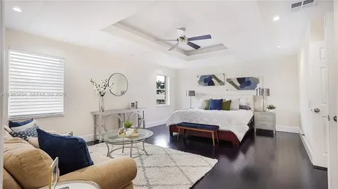 1646 Victoria Pointe Lane Weston FL 33327