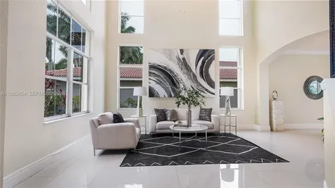 1646 Victoria Pointe Lane Weston FL 33327