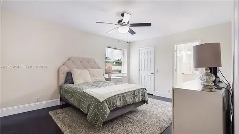 1646 Victoria Pointe Lane Weston FL 33327
