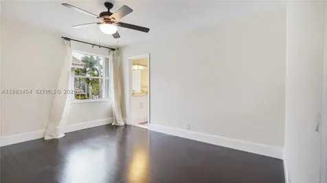 1646 Victoria Pointe Lane Weston FL 33327