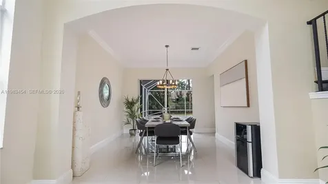 1646 Victoria Pointe Lane Weston FL 33327