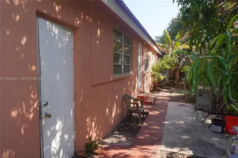 2660 SW 36th Avenue Miami FL 33133