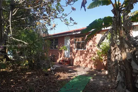 2660 SW 36th Avenue Miami FL 33133