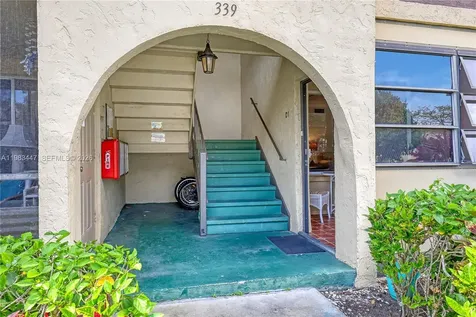 339 Pine Ridge Circle Green Acres FL 33463