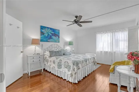 339 Pine Ridge Circle Green Acres FL 33463