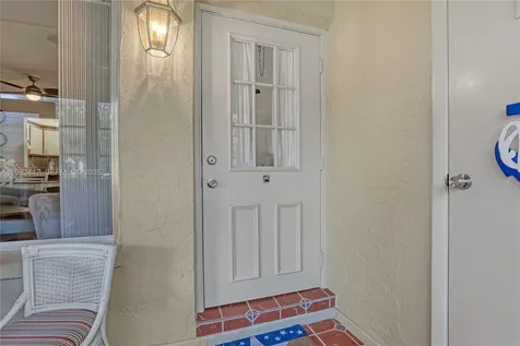339 Pine Ridge Circle Green Acres FL 33463
